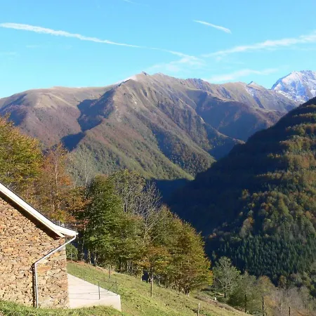 Seix, 3 Pièces, 4 Personnes - Fr-1-419-55 Hébergement de vacances *